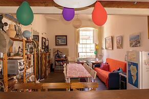 Hostel La Casa Encantada