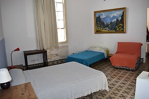 Hostel La Casa Encantada