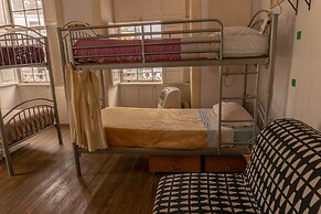 Hostel La Casa Encantada