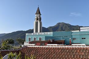 Hostel La Casa Encantada