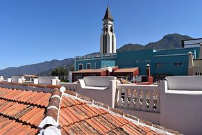 Hostel La Casa Encantada