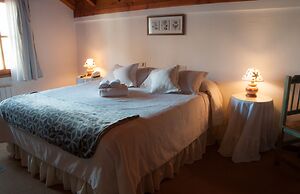 Hosteria El Arbol Duende