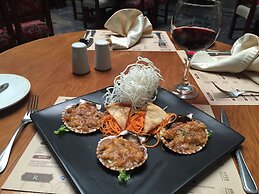 Roka Plaza Hotel Boutique