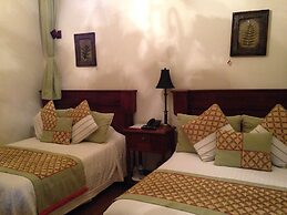 Roka Plaza Hotel Boutique