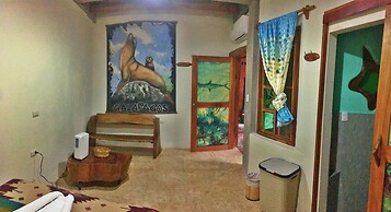 Lonesome George Ecolodge