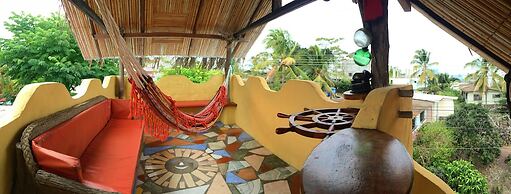 Lonesome George Ecolodge