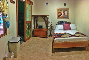 Lonesome George Ecolodge