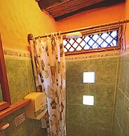 Lonesome George Ecolodge