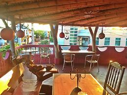 Lonesome George Ecolodge