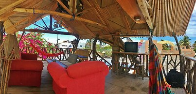 Lonesome George Ecolodge