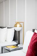 The Chicago Hotel Collection River North