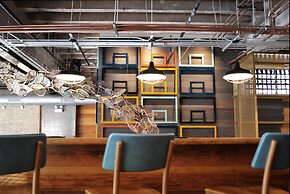 The Chicago Hotel Collection River North