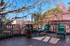 Gorgeous 4 Bedroom Victorian Townhouse