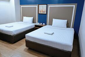 S Hotel and Residences