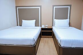 S Hotel and Residences