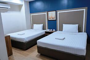 S Hotel and Residences