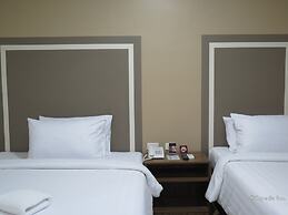 S Hotel and Residences