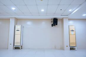 S Hotel and Residences