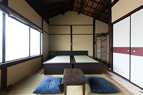 Traditional Kyoto Home Ichiyoraifuku