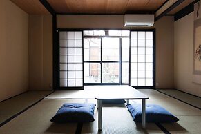 Traditional Kyoto Home Ichiyoraifuku