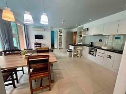 Atlantis Condo Pattaya by Panissara