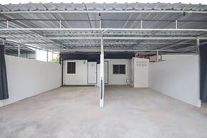 OYO 1163 Eden Hostel