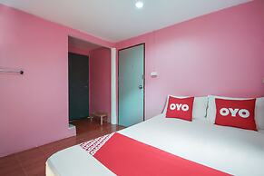 OYO 1163 Eden Hostel