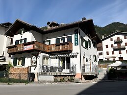 Meublè Bar Giustina