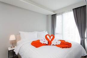 6th Avenue Surin Beach