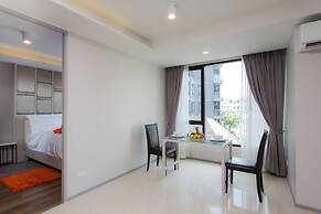 6th Avenue Surin Beach