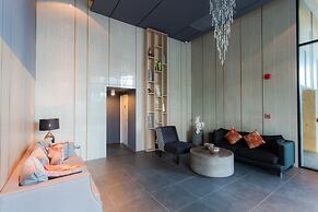 6th Avenue Surin Beach