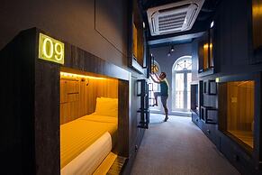 CUBE Boutique Capsule Hotel @ Chinatown