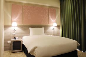 Aeris International Hotel