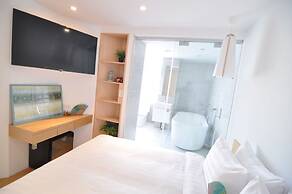 SSBHotel - Shin Sei Bashi