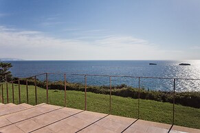 Absolute Villa by Stylish Stays