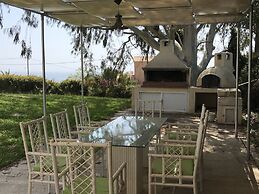 Absolute Villa by Stylish Stays