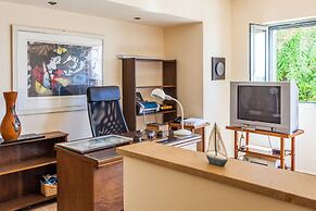 Absolute Villa by Stylish Stays