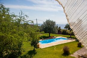 Absolute Villa by Stylish Stays