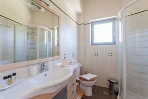 Absolute Villa by Stylish Stays