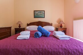 Absolute Villa by Stylish Stays