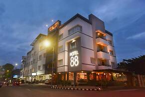 Hotel 88 Diponegoro