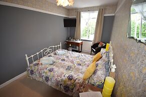 Newberry Beach Lodge