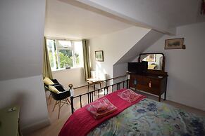 Newberry Beach Lodge