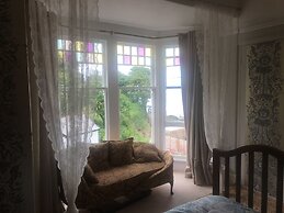 Newberry Beach Lodge