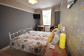 Newberry Beach Lodge