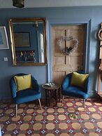 Newberry Beach Lodge