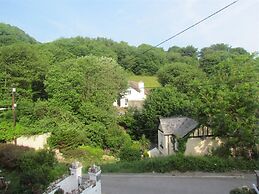 Newberry Beach Lodge