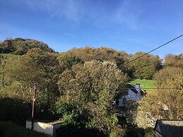 Newberry Beach Lodge