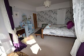 Newberry Beach Lodge