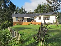 Rolling Hills Country Stay B&B